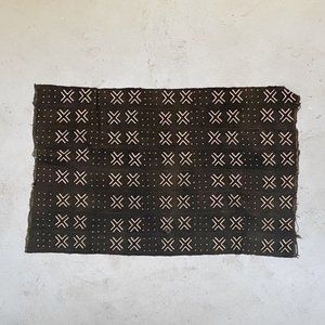 ✨SALE✨ vintage mudcloth black and white textile